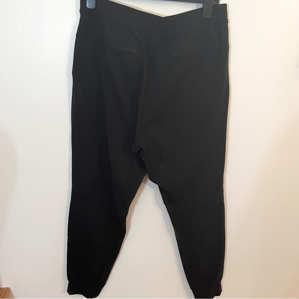 Lululemon men’s joggers